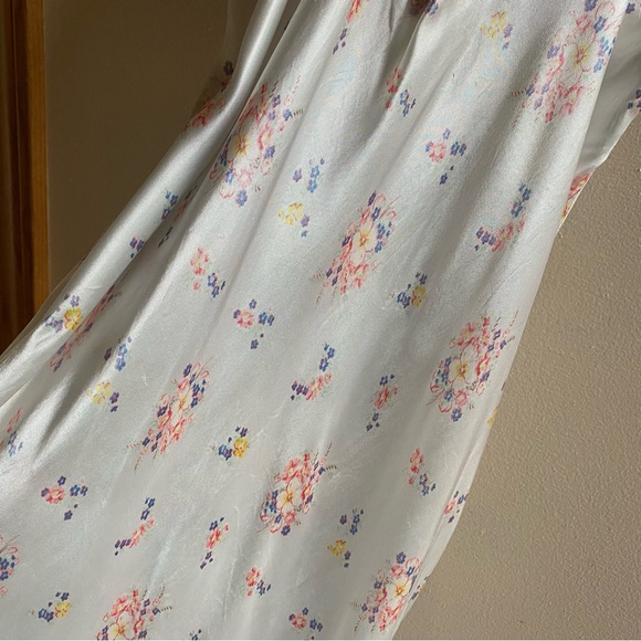 1930s pale blue floral print slip dress - Picture 3 of 7